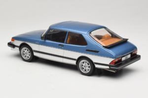 Saab 900 Turbo Blue Metallic MCG 1:18 MCG18261MCW Diecast - image 5 of 6