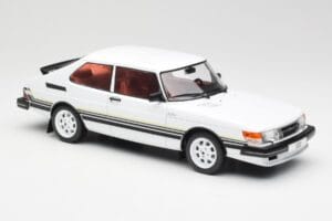 Saab 900 Turbo White MCG 1:18 MCG18339 Diecast - image 4 of 6