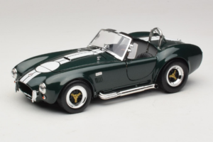 Shelby Cobra 427 S/C Dark Green White Stripes Road Signature 1:18 92058-P1 Diecast