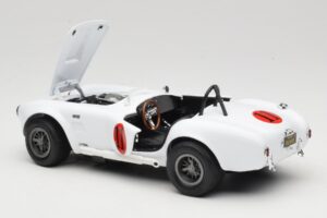Shelby Cobra 427 S/C White Auto World 1:18 AWSS104 Diecast - image 5 of 8