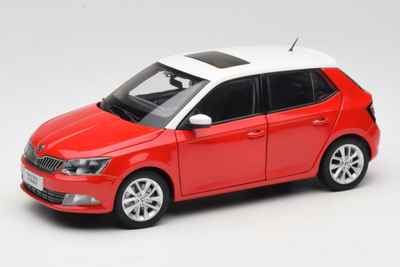 Skoda Fabia Mk3 Red OEM 1:18 Skoda Fabia Mk3 Red OEM 1:18 ZSF00004ROT Diecast