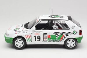 Skoda Felicia Kit Car #19 P. Sibera / P. Gross Tour de Corse 1995 IXO 1:18 18RMC149B Diecast - image 3 of 6