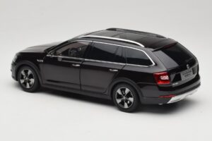Skoda Octavia Mk4 Combi Brown Paudi Model 1:18 ZMR000005BRA Diecast - image 7 of 8