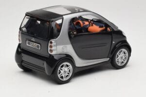 Smart Fortwo Black Kyosho 1:18 0004830V000C08Q00 Diecast - image 3 of 8