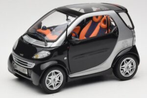 Smart Fortwo Black Kyosho 1:18 0004830V000C08Q00 Diecast