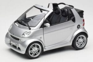 Smart Fortwo W450 Brabus Cabrio Silver Dealer Edition Kyosho 1:18 0017769V001C05Q00 Diecast