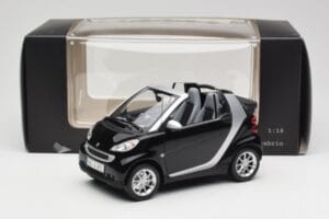 Smart Fortwo Cabrio W451 Black & Silver Minichamps 1:18 Q0022566V001C18Q00 Diecast - image 8 of 8