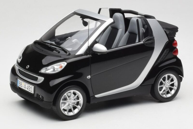 Smart Fortwo Cabrio W451 Black & Silver Minichamps 1:18 Smart Fortwo Cabrio W451 Black & Silver Minichamps 1:18 Q0022566V001C18Q00 Diecast