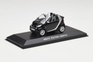 Smart Fortwo Cabrio Deep Black Minichamps 1:43 Q0022561V001C18Q00 Diecast - image 2 of 4