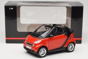 Smart Fortwo W451 Cabrio Red Black Minichamps 1:18 150036333 Diecast - image 8 of 8
