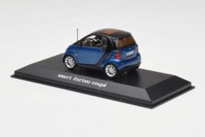 Smart Fortwo Coupe Aqua Blue Metallic & Black Minichamps 1:43 Q0022558V001C77Q00 Diecast - image 3 of 4