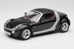Smart Roadster Black Bburago 1:18 34099-M1 Diecast