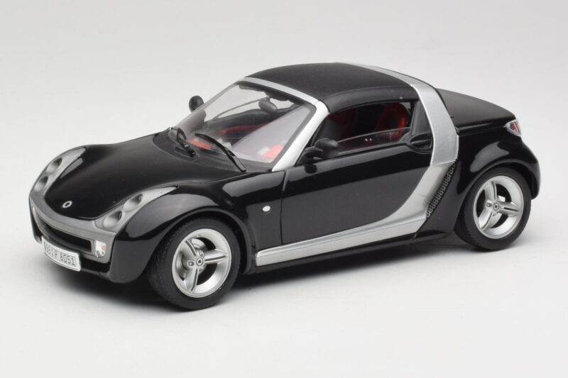 Smart Roadster Black Bburago 1:18 Smart Roadster Black Bburago 1:18 34099-M1 Diecast