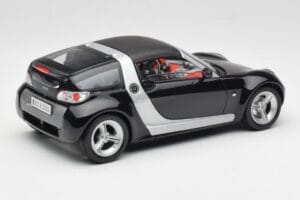 Smart Roadster Dark Blue Bburago 1:18 34917 Diecast - image 3 of 8