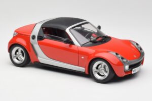 Smart Roadster Red Bburago 1:18 34099 Diecast - image 6 of 8
