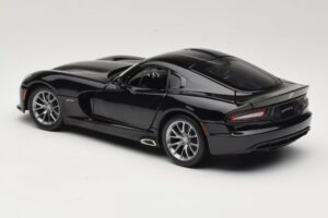 SRT Viper GTS Black Maisto 1:18 31128 Diecast - image 7 of 8
