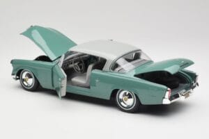 Studebaker Starliner Seafoam Green & Shasta White Maisto 1:18 31651 Diecast - image 6 of 8