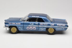 Pontiac Catalina Super Duty Super Stock #655 Blue 1962 Auto World 1:18 AW201/06 Diecast - image 4 of 8