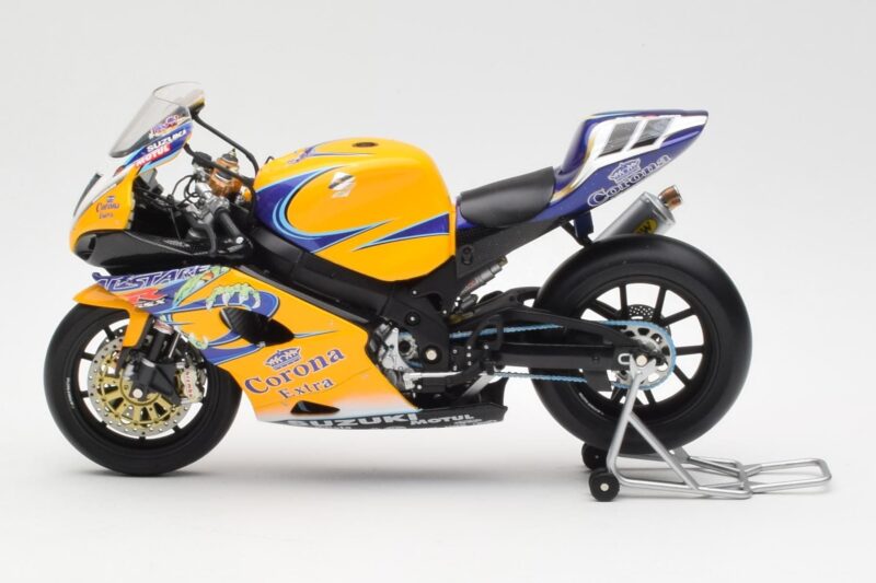 Suzuki GSX-R 1000 Team Alstare Corona Extra T. Corser WSB 2005 Minichamps 1:12 122052211 Diecast