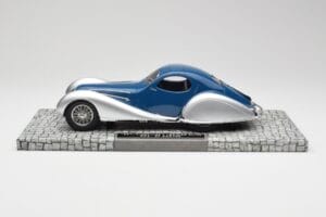 Talbot-Lago T150 C-SS Coupe Blue Silver Minichamps 1:18 107117122 Resin - image 3 of 6