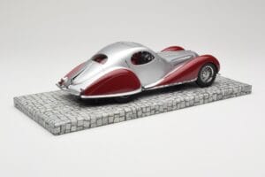 Talbot-Lago T150 C-SS Coupe Silver Red Minichamps 1:18 107117121 Resin - image 2 of 6