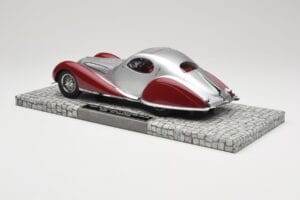 Talbot-Lago T150 C-SS Coupe Silver Red Minichamps 1:18 107117121 Resin - image 5 of 6