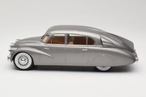 Tatra 87 Grey MCG 1:18 MCG18068 Diecast - image 3 of 6