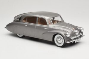 Tatra 87 Grey MCG 1:18 MCG18068 Diecast - image 4 of 6