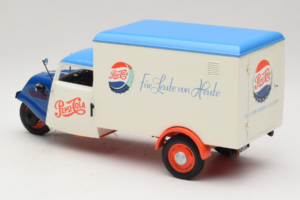 Tempo Dreirad Kastenwagen Pepsi Minichamps 1:18 150099024 Diecast - image 7 of 8