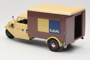 Tempo Hanseat 100 Jahre KaDeWe Minichamps 1:18 0686354688 Diecast - image 5 of 8