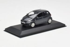 Toyota Aygo AB10 Grey Metallic Minichamps 1:43 AYGO001 Diecast - image 2 of 4