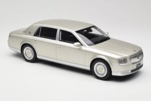 Toyota Century Silver Metallic Kyosho 1:18 KSR18036S Diecast - image 4 of 6