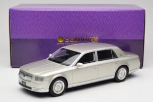 Toyota Century Silver Metallic Kyosho 1:18 KSR18036S Diecast - image 6 of 6