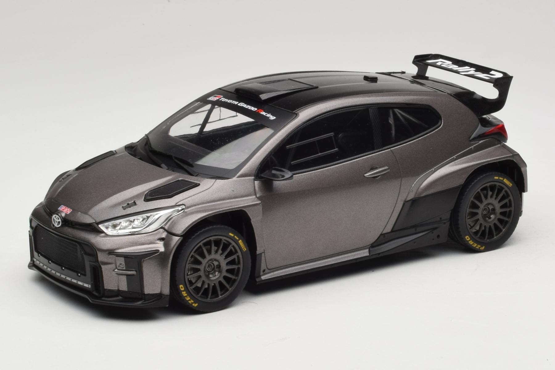 IXO Models トヨタ GR Yaris 1/18 IXO Toyota GR Yaris 1:18 Gray Homologation Hatchback