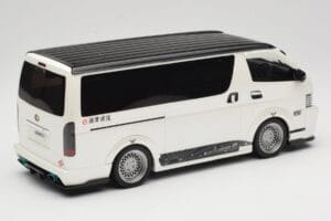 Toyota Hiace Super GL Pearl White Otto 1:18 OT1136 Resin - image 2 of 6