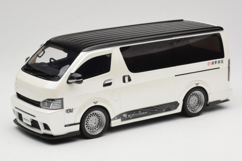 Toyota Hiace Super GL Pearl White Otto 1:18 OT1136 Resin