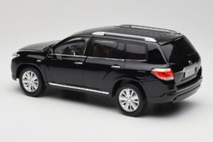 Toyota Highlander XU40 Black Paudi Model 1:18 2043612-B1 Diecast - image 7 of 8