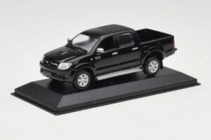Toyota Hilux Black Minichamps 1:43 400166662 Diecast - image 2 of 4
