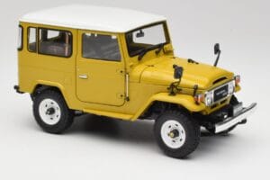 Toyota Land Cruiser FJ40 Mustard Yellow Kyosho 1:18 08971Y Diecast - image 6 of 8