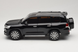 Toyota Land Cruiser LC200 Black Kengfai 1:18 KF024-13 Diecast - image 4 of 8