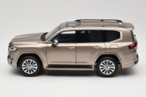 Toyota Land Cruiser LC300 ZX Gold LCD 1:18 LCD18013-ZX-GO Diecast - image 4 of 8