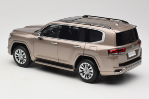 Toyota Land Cruiser LC300 ZX Gold LCD 1:18 LCD18013-ZX-GO Diecast - image 7 of 8