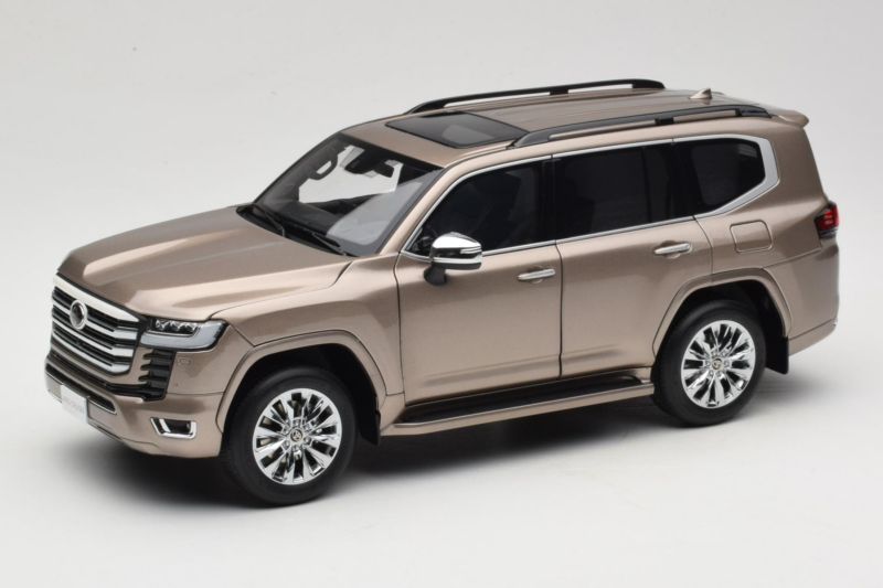 Toyota Land Cruiser LC300 ZX Gold LCD 1:18 LCD18013-ZX-GO Diecast