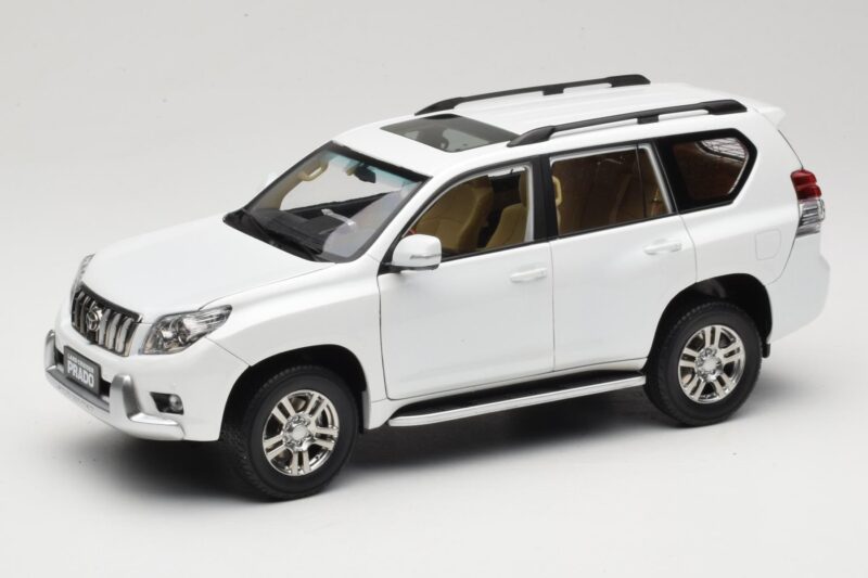 Toyota Land Cruiser Prado J150 White Paudi Model 1:18 Toyota Land Cruiser Prado J150 White Paudi Model 1:18 623132-WH Diecast