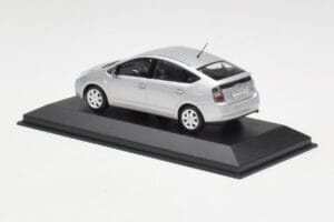 Toyota Prius Silver Minichamps 1:43 TOYOTA005 Diecast - image 3 of 4