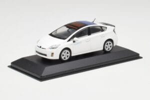 Toyota Prius XW30 Super White Minichamps 1:43 PRIUS001 Diecast - image 2 of 4