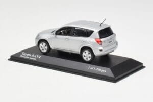 Toyota RAV4 XA30 Silver Minichamps 1:43 400166570 Diecast - image 3 of 4