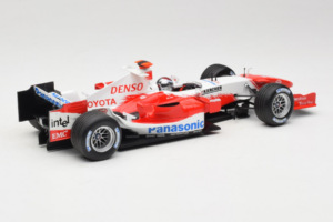 Toyota TF105 #16 J. Trulli Panasonic Toyota Racing 2005 Minichamps 1:18 100050016 Diecast - image 2 of 7