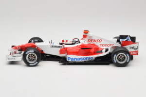 Toyota TF105 #16 J. Trulli Panasonic Toyota Racing 2005 Minichamps 1:18 100050016 Diecast - image 3 of 7