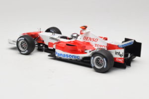 Toyota TF105 #16 J. Trulli Panasonic Toyota Racing 2005 Minichamps 1:18 100050016 Diecast - image 5 of 7
